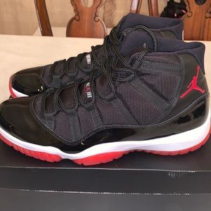 Air Jordan 11 - Bred  2012